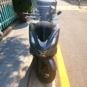 pcx125ABS23년식등록년은24년 최강풀세팅팝니다