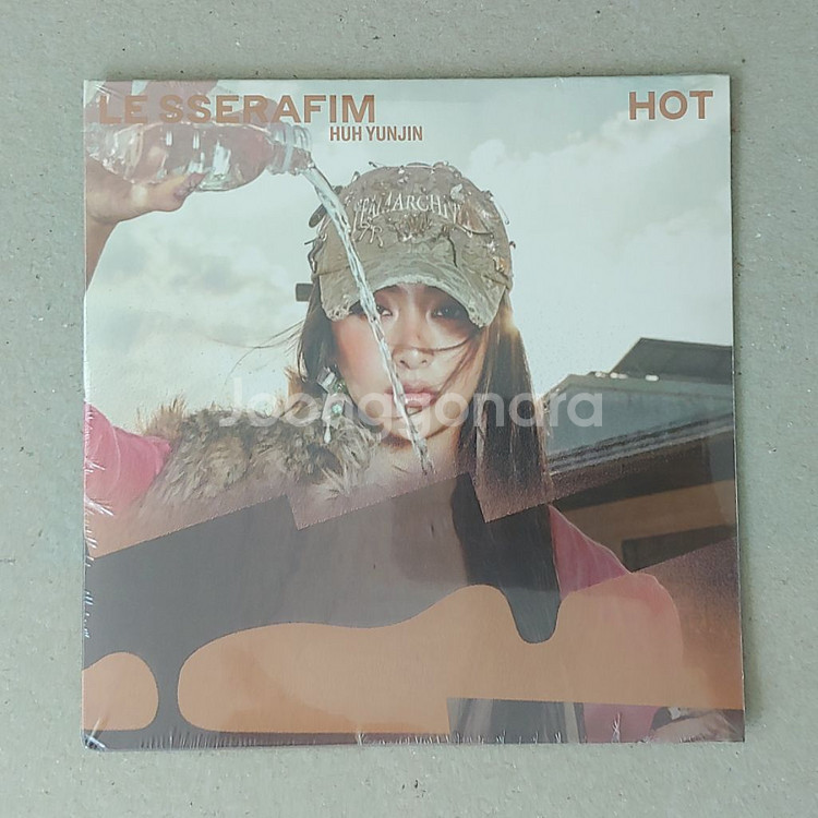 르세라핌 HOT Single CD 핫 싱글 허윤진 버전--0