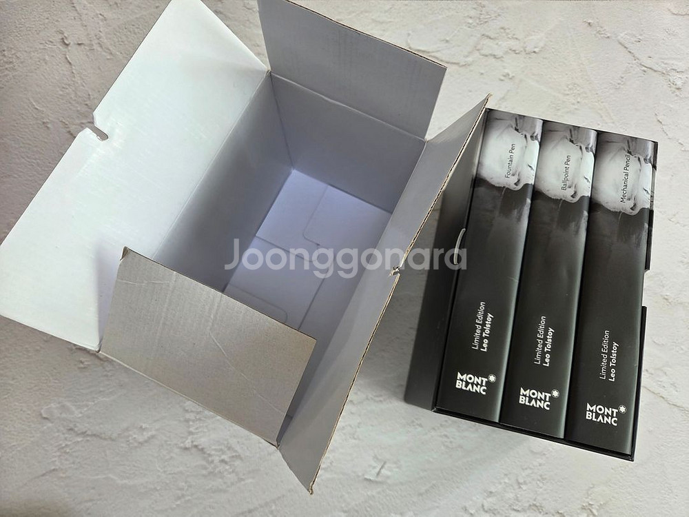 몽블랑 작가시리즈 톨스토이 만년필 샤프 볼펜 SET--1