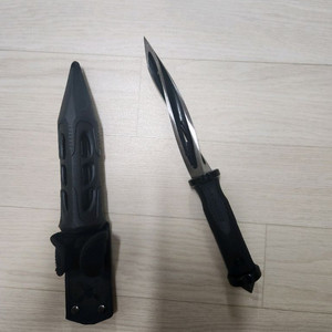 유나이티드 커틀러리 m48사이클론 나이프