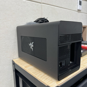 레이저 razor core x egpu 인클로저