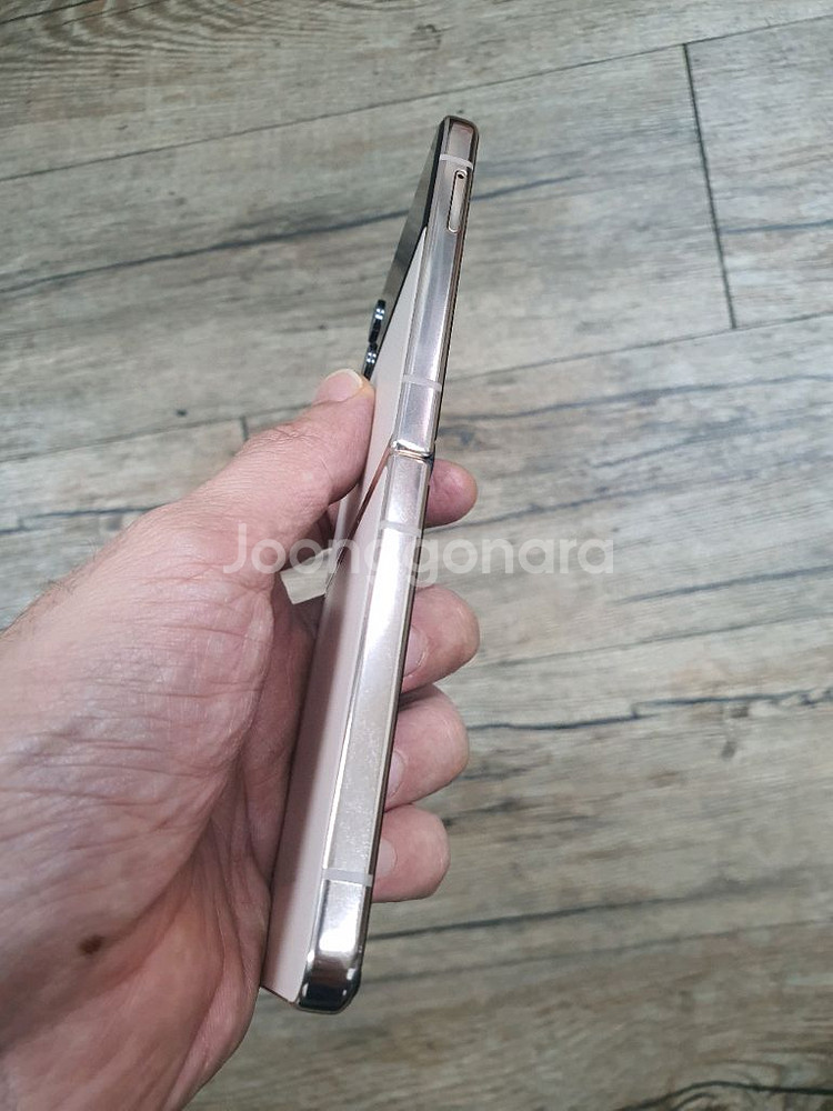 갤럭시Z플립4 부품용입니다--5