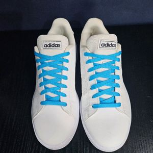 아디다스 삼선 화이트컬러 남성 255 스니커즈