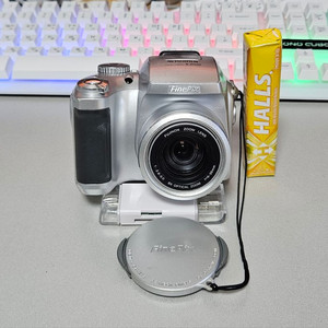 후지필름 파인픽스 s3000 작고 힙한 실버 디카