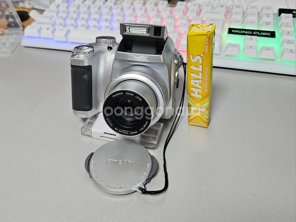 후지필름 파인픽스 s3000 작고 힙한 실버 디카--1