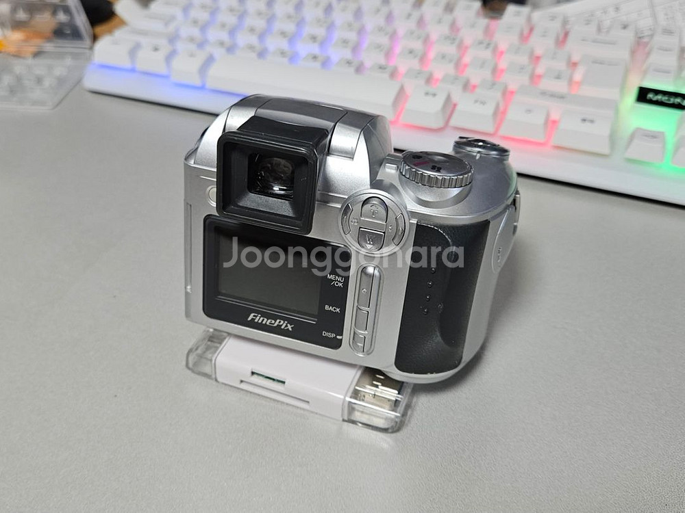후지필름 파인픽스 s3000 작고 힙한 실버 디카--3