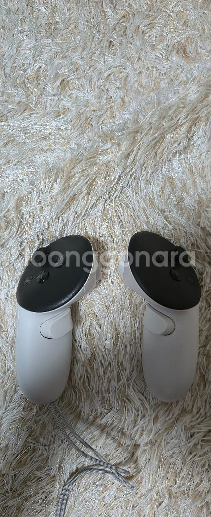 메타퀘스트3 컨트롤러 양쪽 팔아요--1