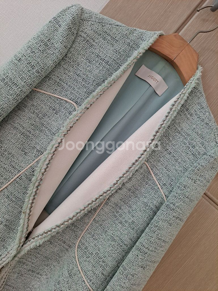 지고트 트위드자켓--2