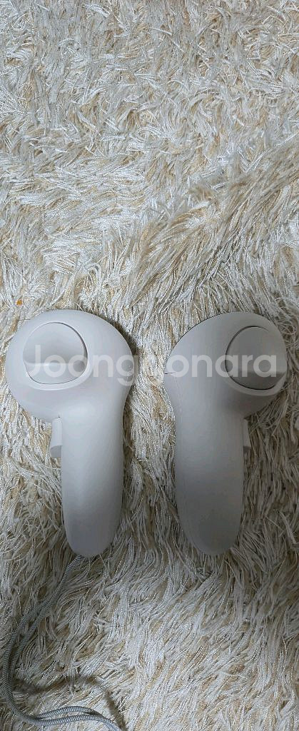 메타퀘스트3 컨트롤러 양쪽 팔아요--2