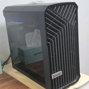 rtx5090, 7800x3d, 프랙탈디자인 본체