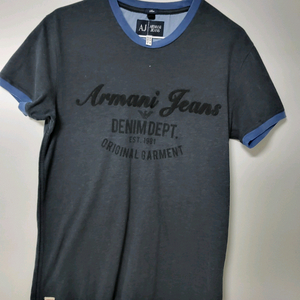 여성 아르마니진 반팔티셔츠 (새상품급.95)