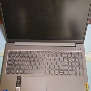 레노버 아이디어패드 Slim3 15IAH8