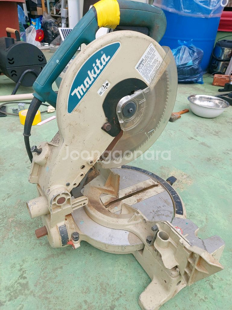 마끼다 각도절단기--1