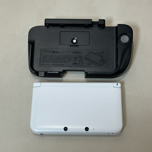 닌텐도 3DS XL 화이트 한국판+확장슬라이드 구큰다수