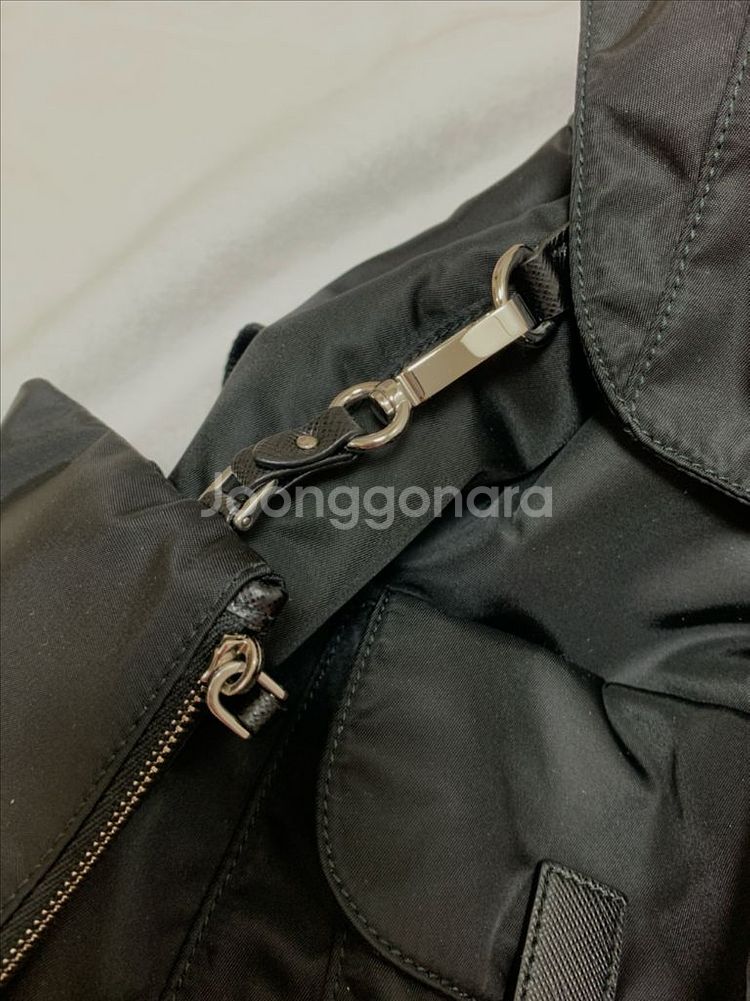 (정품)프라다 리나일론 미디엄 백팩(파우치포함)--2