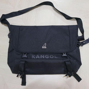 캉골 메신저백
