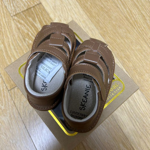 skeanie 갈색샌달 135 (새상품컨디션)