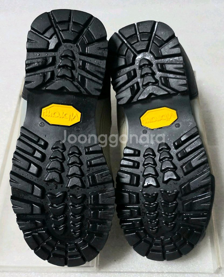 노스페이스 고어텍스 중등산화 트레킹화 비브람창 240--4