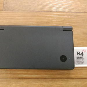 닌텐도 DSi R4칩 포함