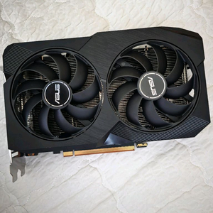 라데온 rx7600 팔아요