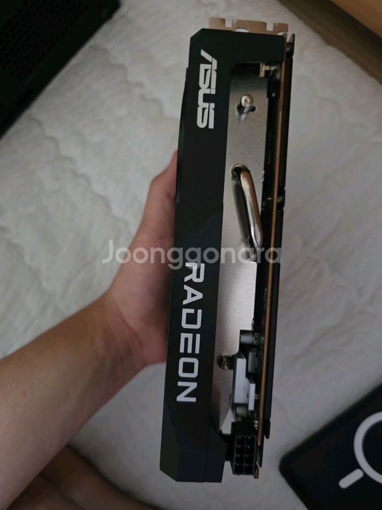 라데온 rx7600 팔아요--2