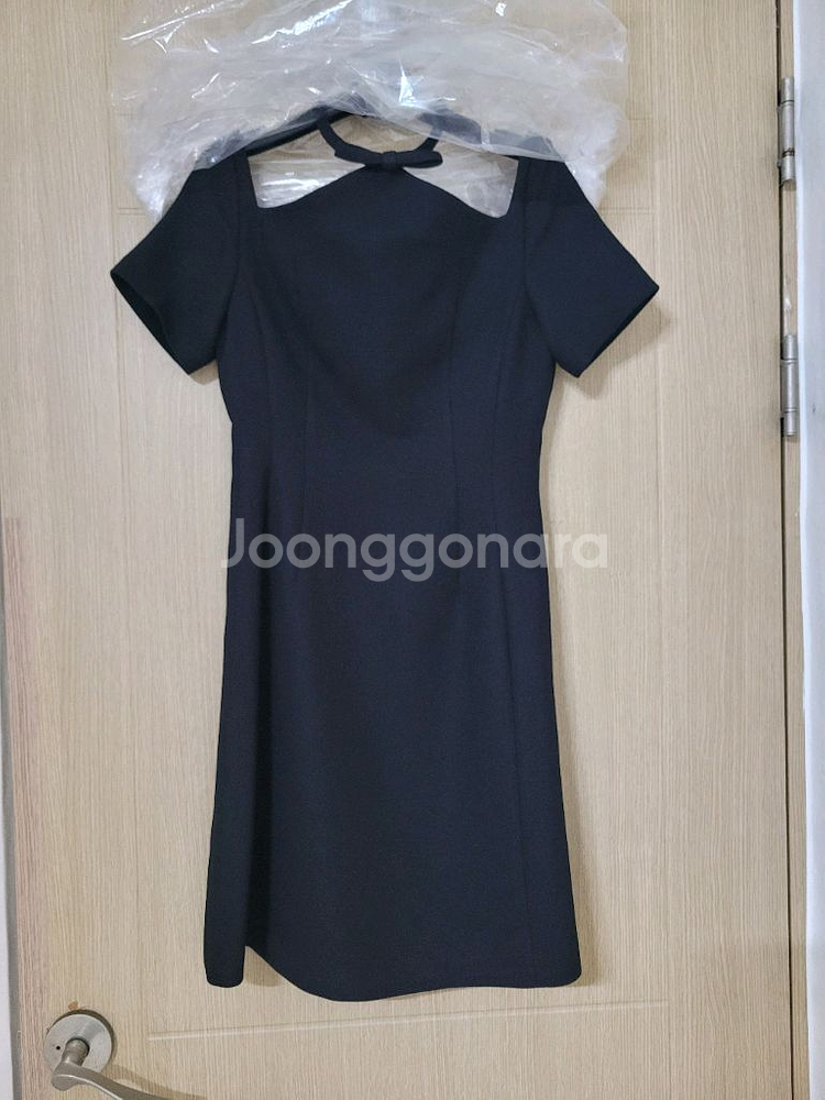 [새상품]이바나헬싱키 리본원피스--2