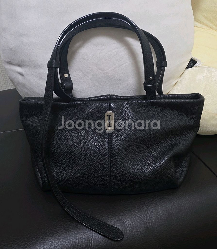 분크 토크 소프트 숄더백 블랙 가방 판매합니다^.^--0