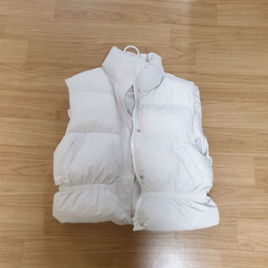 위드마리 패딩 조끼 시착품 아이보리 겨울 아우터