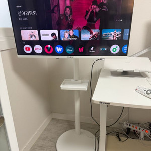 무빙큐빅스 스마트32인치FHD QLED 25년6월구입