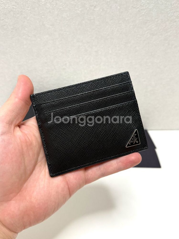 (정품A급)프라다 사피아노 삼각로고 카드지갑--2