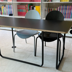 아베쎄데 키즈 책상 의자세트