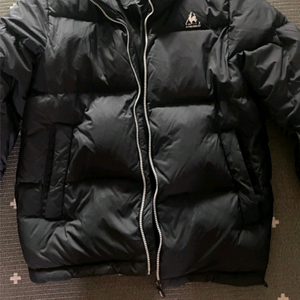 르꼬끄 검정패딩 판매해요