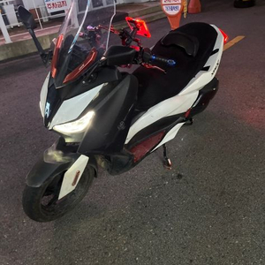 xmax300