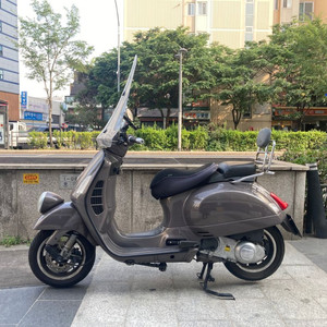 베스파gtv300팝니다