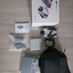 DJI Mini 4 Pro 플라이모어콤보드론