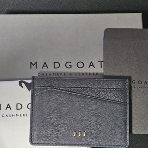 매드고트(MADGOAT) 클래식 카드지갑 판매합니다