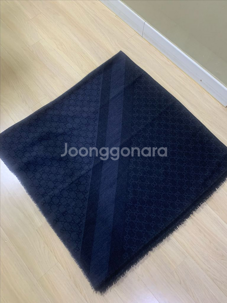 정품 구찌 울 실크 숄 스카프 네이비--0
