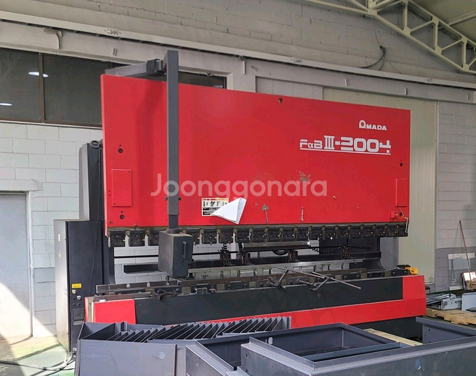 신품급 일산 아마다 절곡기200톤 소개 합니다--1