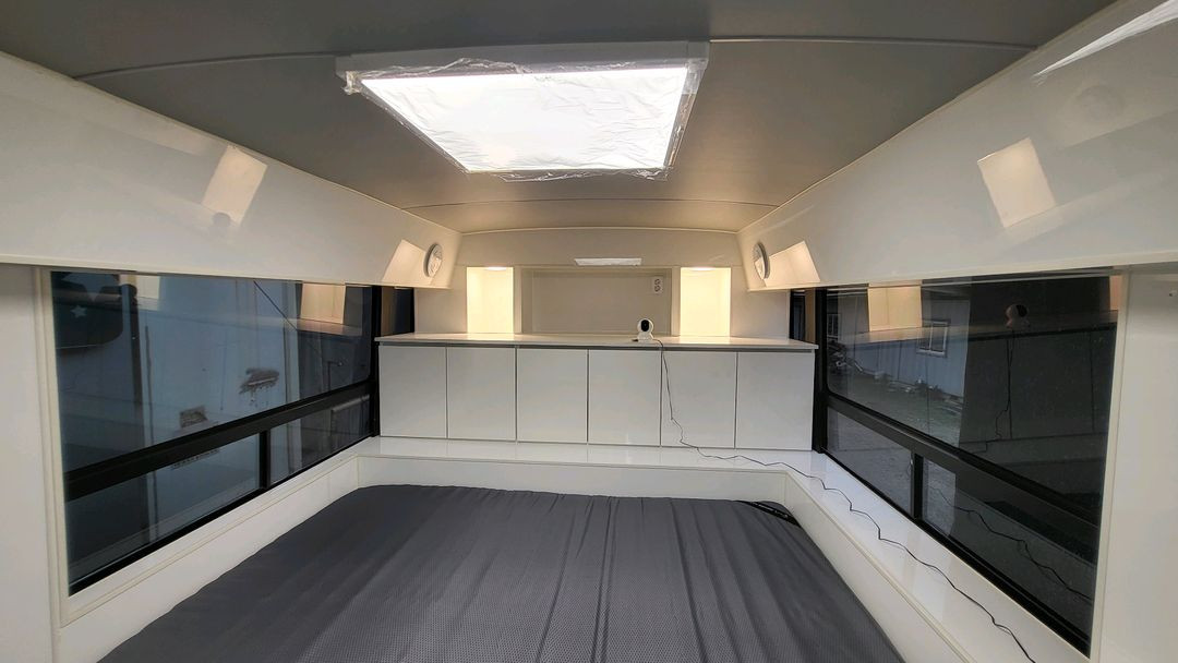 버스캠핑카 정박형 이미지