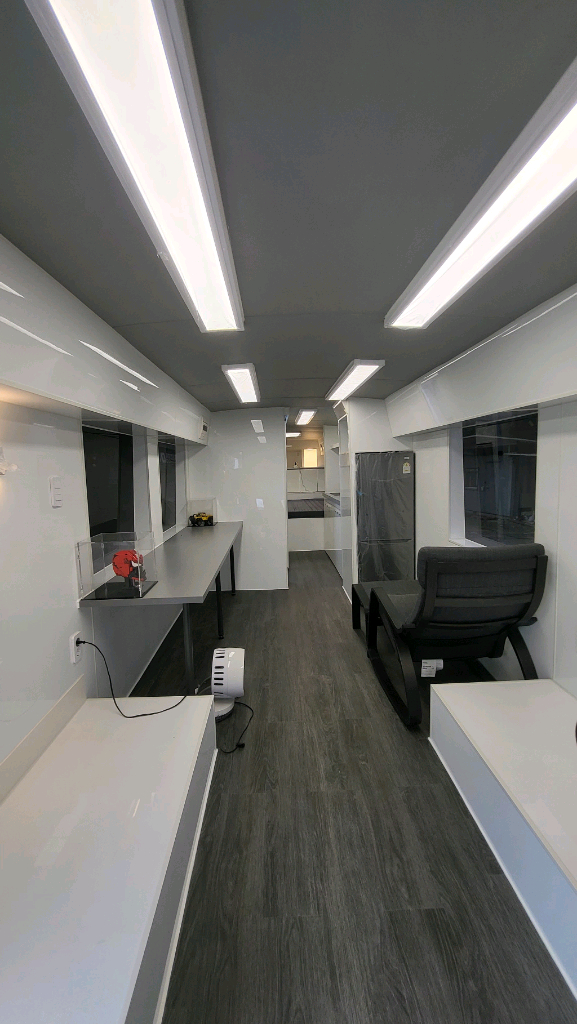 버스캠핑카 정박형 이미지