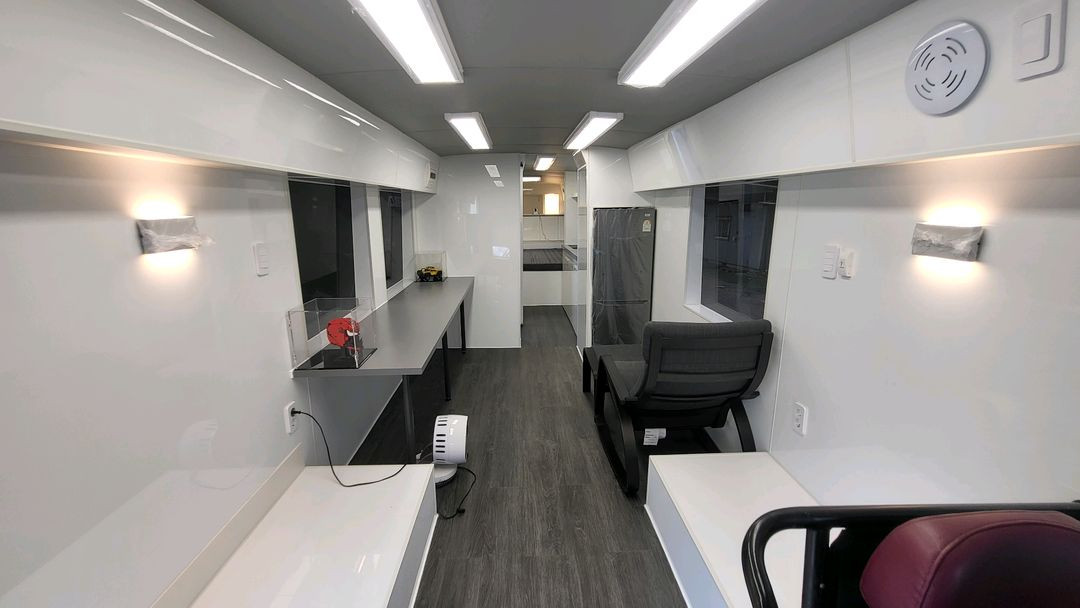 버스캠핑카 정박형 이미지