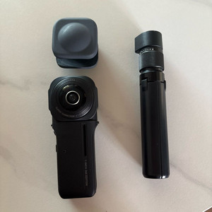 Insta360 ONE RS 360도 카메라