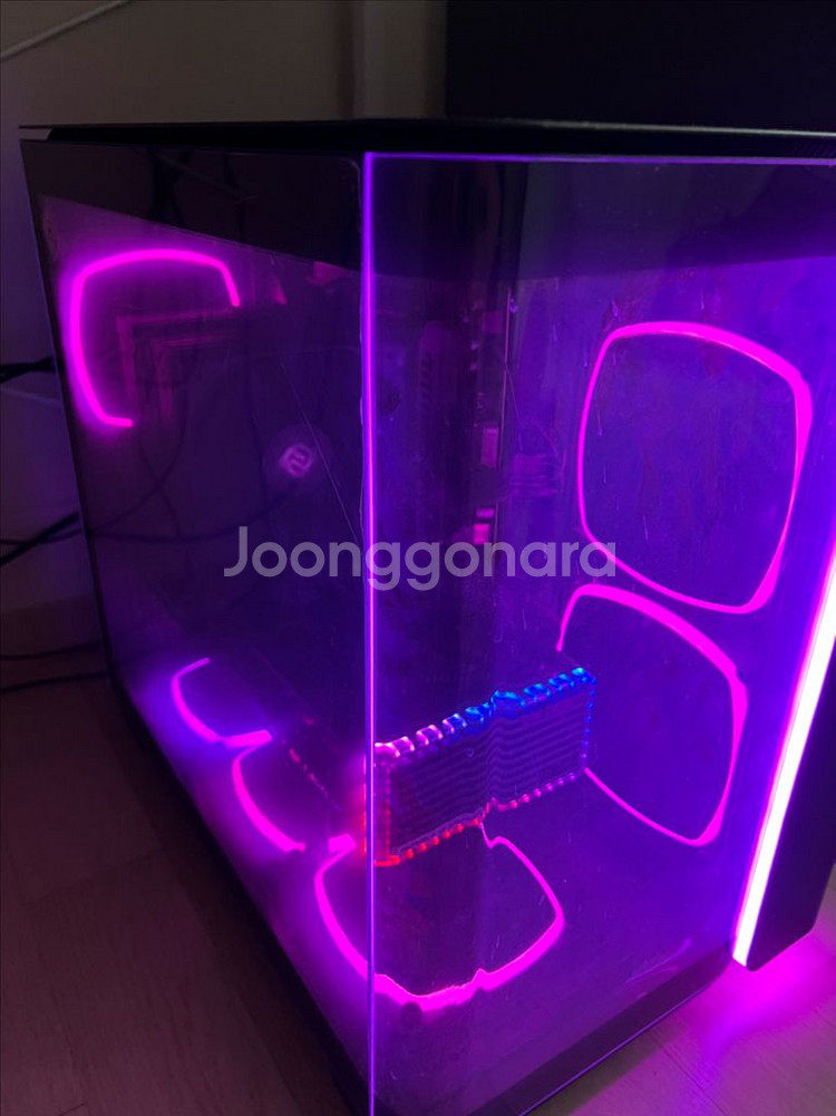 7800X3D ROGSTRIX 4080S 본체 팝니다--0