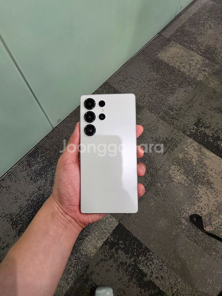 갤럭시 s25 울트라 1tb 화이트 S급 판매합니다.--0