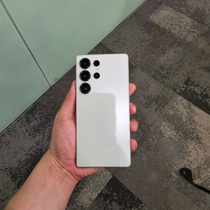 갤럭시 s25 울트라 1tb 화이트 S급 판매합니다.