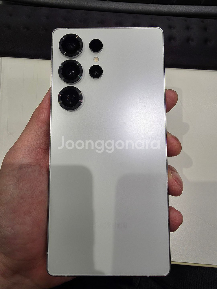 갤럭시 s25 울트라 1tb 화이트 S급 판매합니다.--2