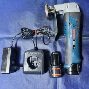 보쉬 12v 충전쉐어 GSC12V-13 팝니다