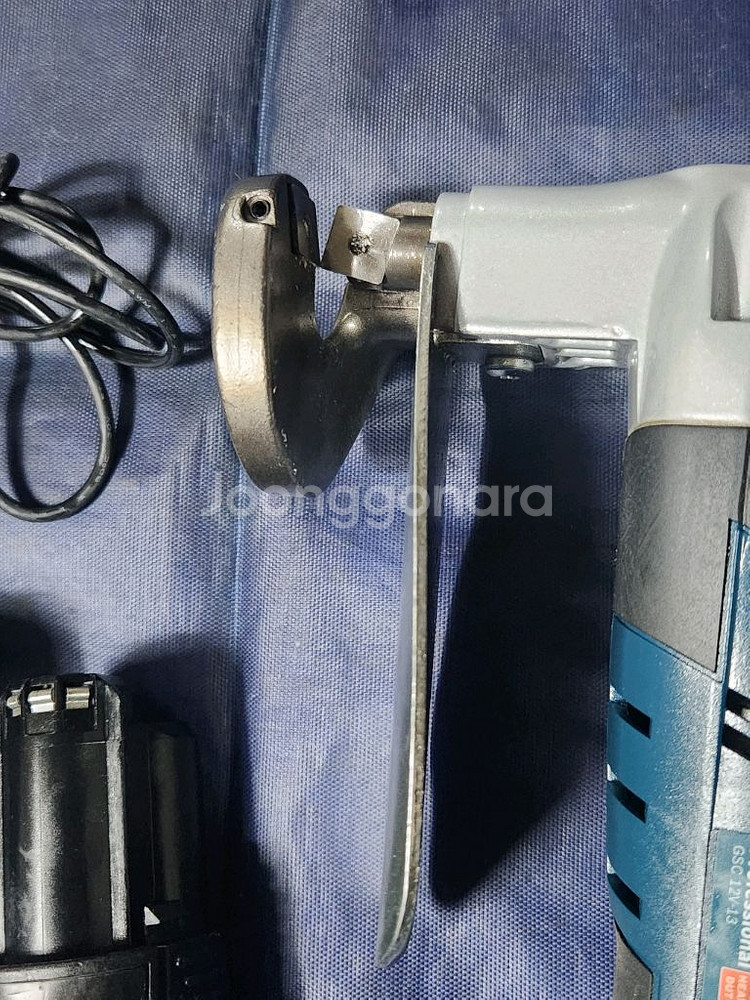 보쉬 12v 충전쉐어 GSC12V-13 팝니다--3