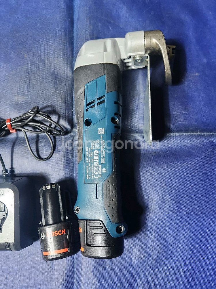 보쉬 12v 충전쉐어 GSC12V-13 팝니다--2