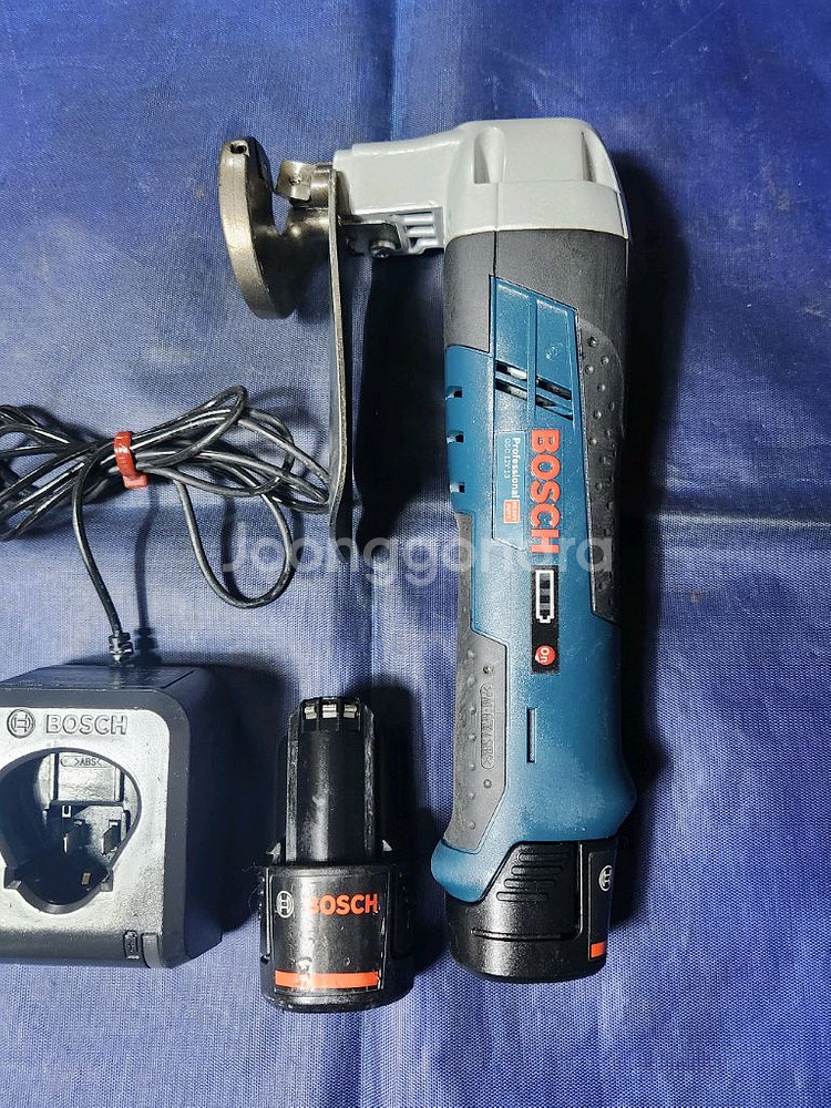 보쉬 12v 충전쉐어 GSC12V-13 팝니다--1